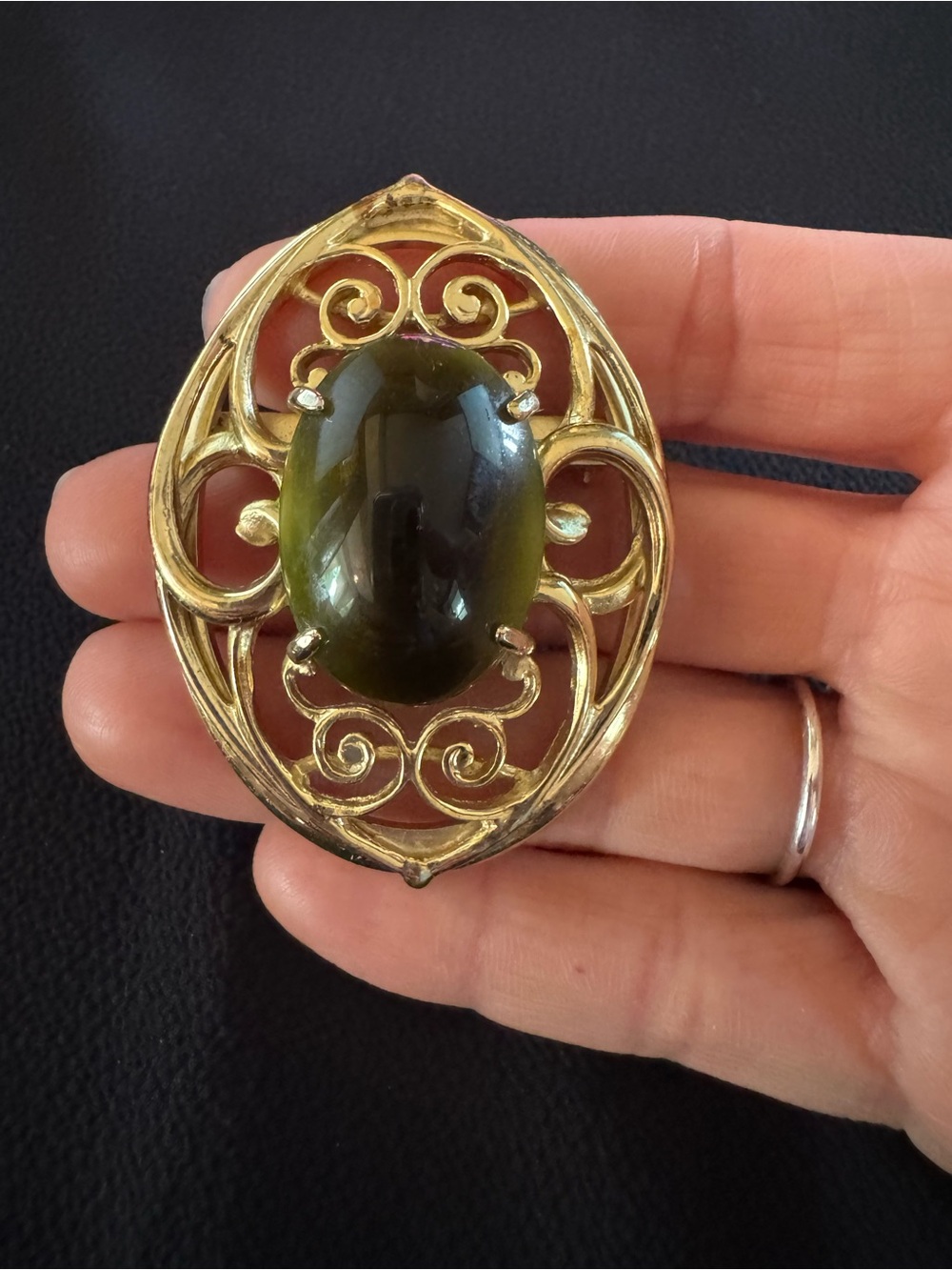 Vintage Gold Openwork Victorian Revival Brooch - Picture 3 of 4